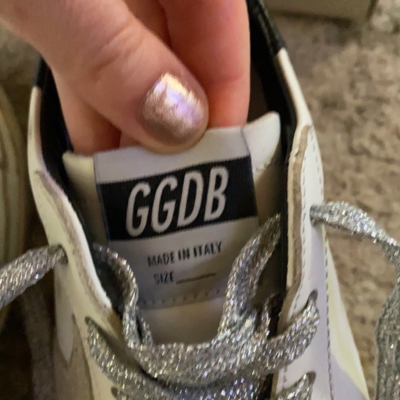 Authentic White Golden Goose tennis shoe - Picture 8 of 12